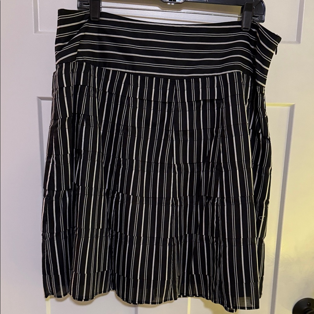 The Limited Black and White A-Line Skirt